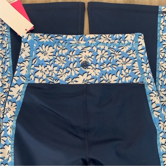 NWT Lilly Pulitzer Carpe Vita Flare Leggings Size XS Women's Navy Blue - Picture 8 of 9